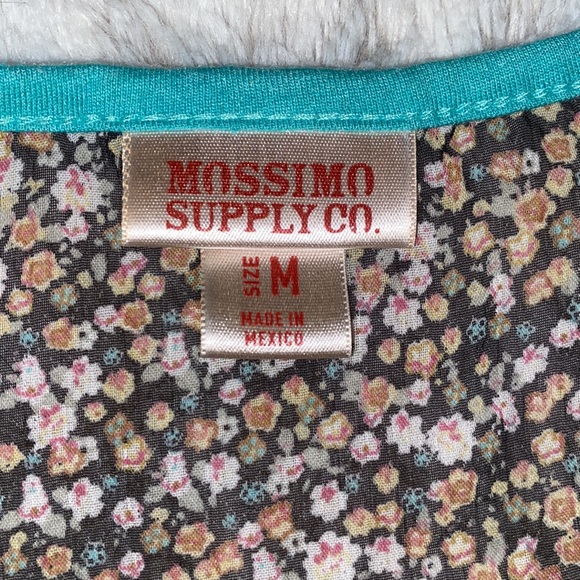 Mossimo tank top - Picture 3 of 4